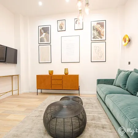 Cia - Flat On Rue La Fayette